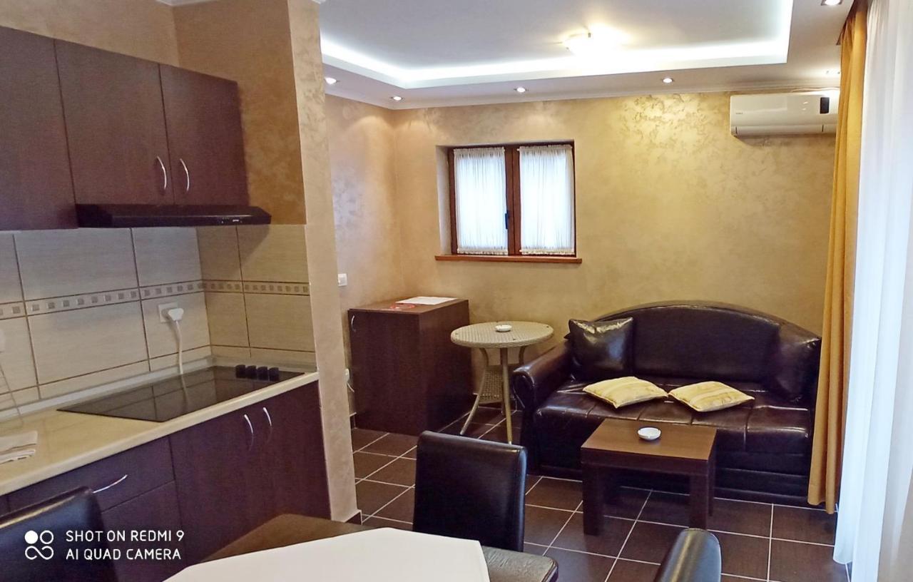Konaciste Zlatibor Aparthotel ภายนอก รูปภาพ