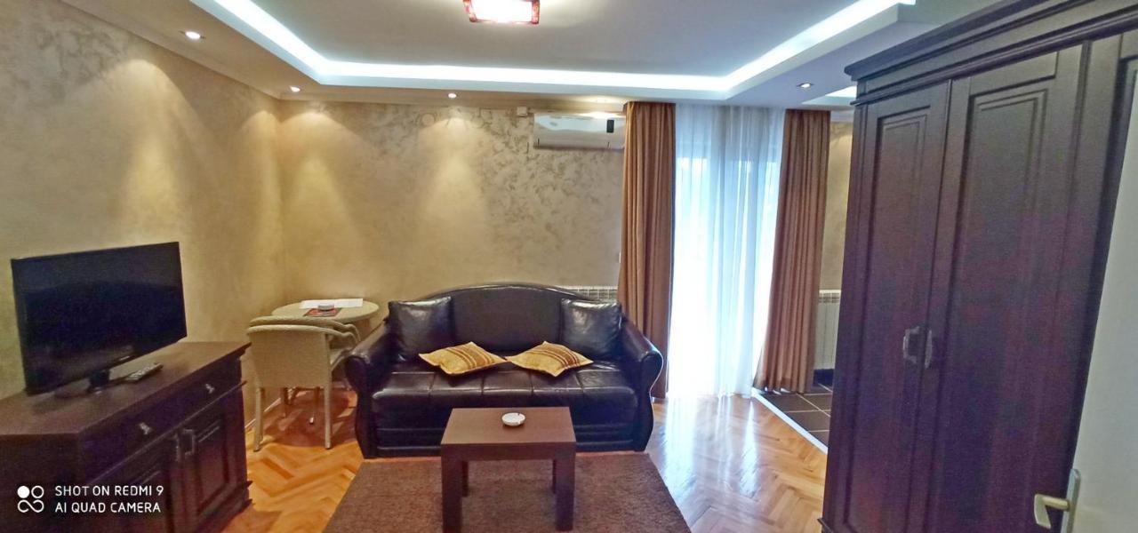 Konaciste Zlatibor Aparthotel ภายนอก รูปภาพ